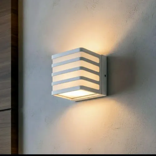 Arandela LED APUS interna e externa