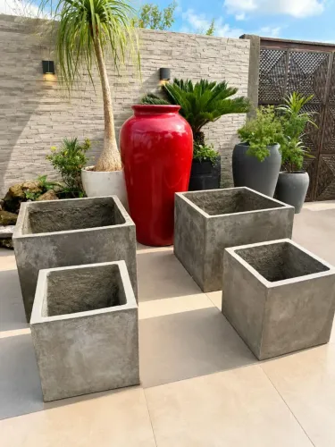 Floreiras em cimento para jardins