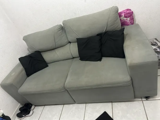 Sofá Retrátil e Reclinável