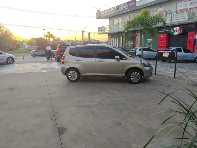 Honda Fit LX 1.4/ 1.4 Flex 8v/16v 5P Mec. 2005
