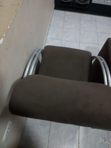 2 poltronas excelentes pés hastes alumínio