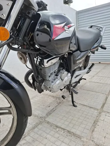 Suzuki GSR 125 2016