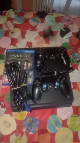 PS4 slim 1TB a venda