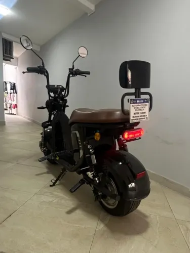 Scooter elétrica X15 1000W preta