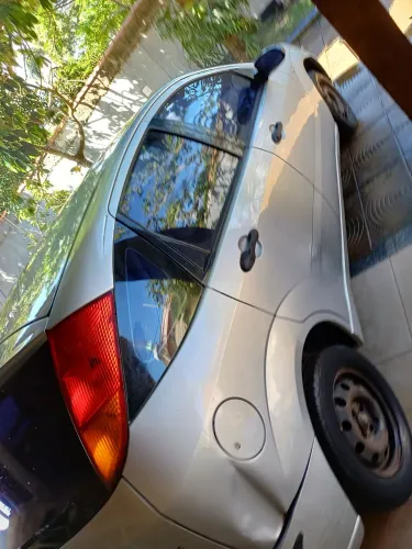 Ford Focus 1.6 S/se/se Plus Flex 8v/16v 5P 2004