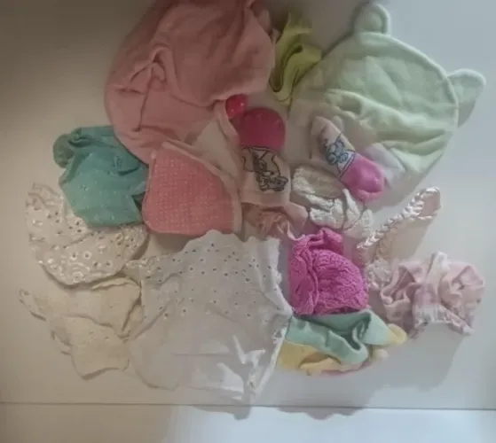 Lote de Roupinhas para Bonecas - DESAPEGO