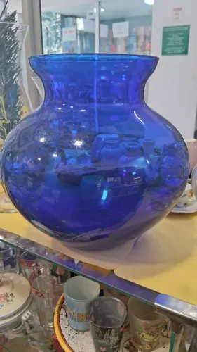 Belíssimo Vaso Azul Cobalto medidas 21x21 