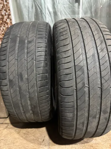Pneu Michelin 225/45r17