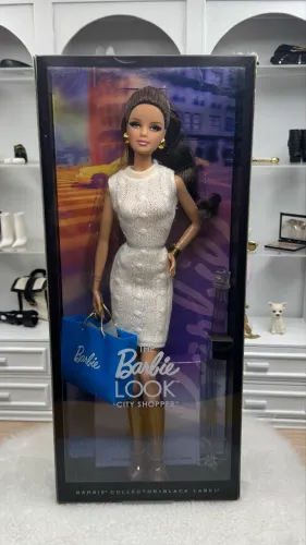 Barbie The Look City Shopper Lacrada