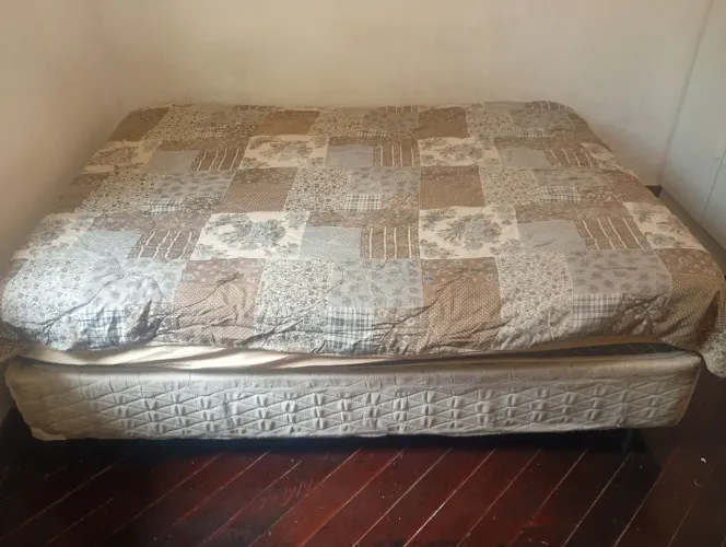 Cama box casal com colchão de mola