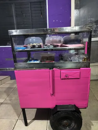 Carrinho Ambulante para Lanches / Doces / Salgados - Com Vitrina de Vidro e Gaveta