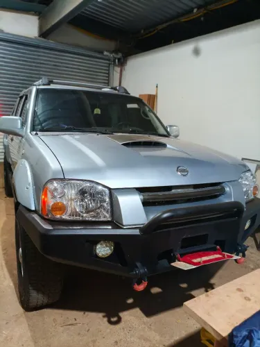 Nissan Frontier Se/se Strik/one CD 4X4 2.8 Dies 2005