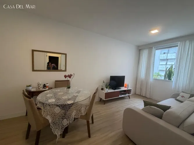 Apartamento para Venda em Florianópolis, Centro, 2 dormitórios, 2 banheiros, 1 vaga