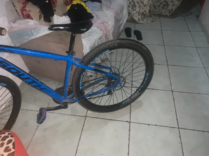 Bike aro 29 pra negociar por telefone ou dinheiro 