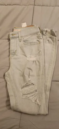 Vendo calça jeans Levis nova
