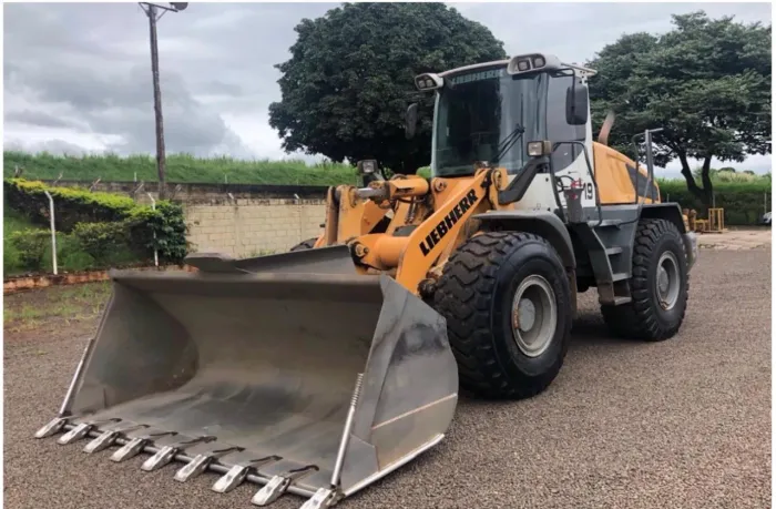 Pá carregadeira LIEBHERR L-538