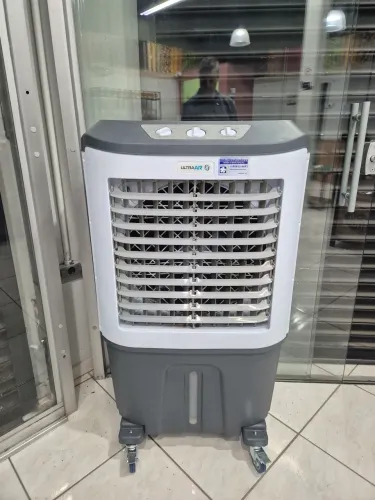 Climatizador de ar evaporativo portátil/industrial da marca UltraAr
