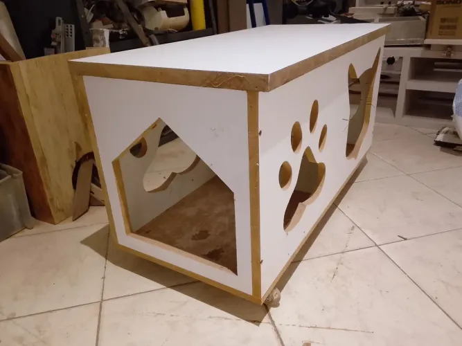 Mesa com rodinha