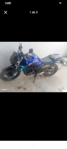 Moto muito conservada pra pessoas exigente dois pneus novos