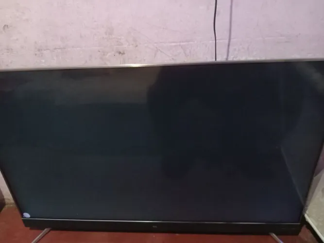 Tv 60 pegada smart pra tira peça 