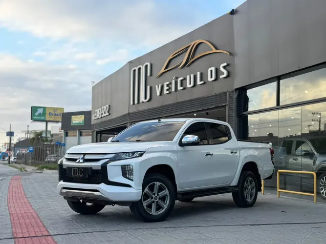 Mitsubishi L200 Triton Sport HPE 2.4 CD Diesel Aut. 2022