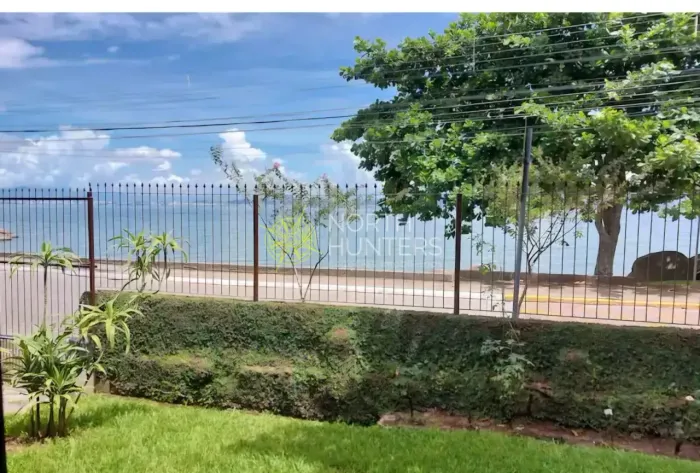 Terreno à venda, frente mar, oportunidade em Sambaqui, Florianópolis, SC