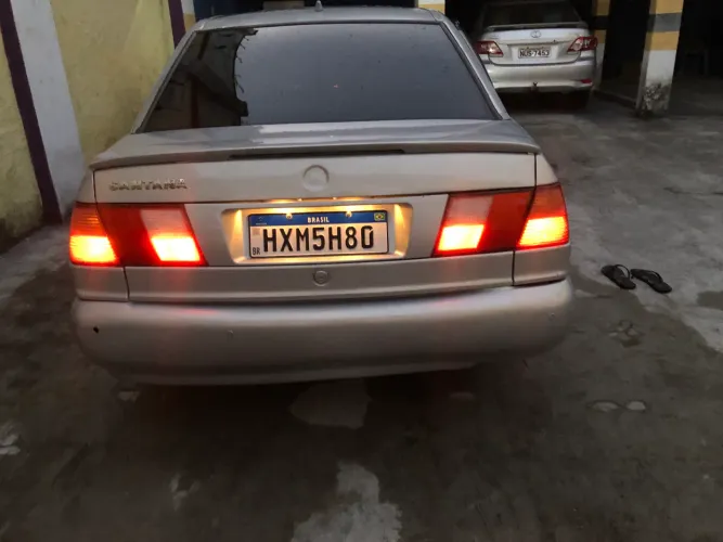 Volkswagen Santana 2.0 MI 2P E 4P 2001