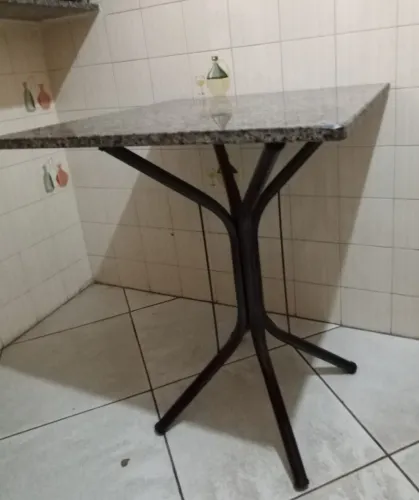 Mesa de Jantar 70x70 cm Preta com Granito Ocre 