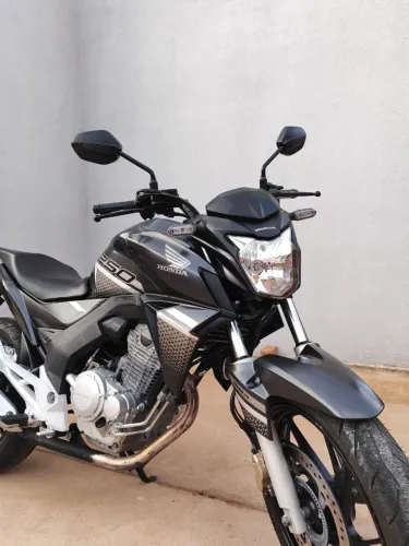 Honda CB Twister 250 ABS 2022