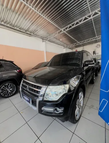 Mitsubishi Pajero HPE Full 3.2 4X4 T.i.dies. 5P AUT 2015