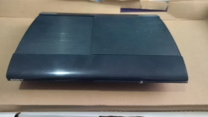 PlayStation 3 Super Slim HD 320gb para retirada de peças
