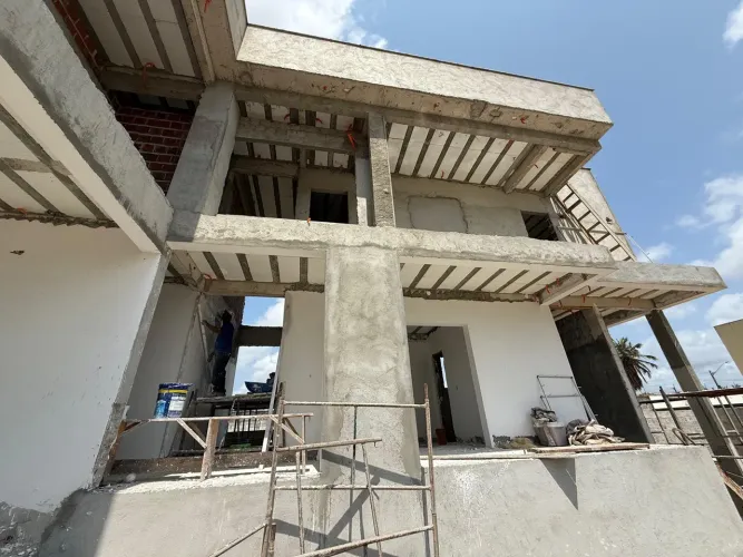 Casa para venda ,pronta para acabamento
