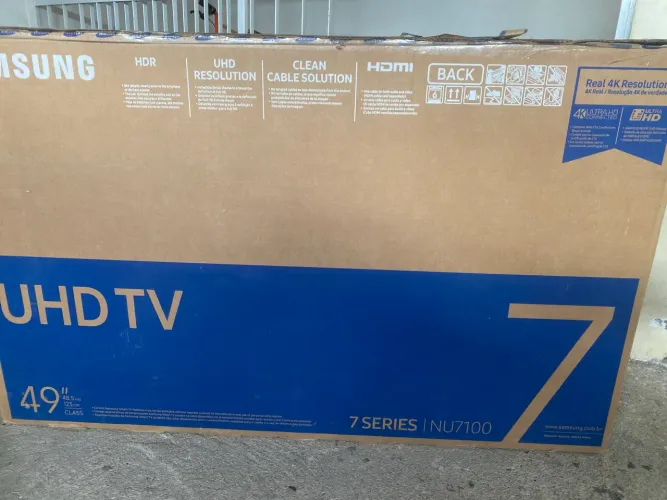Televisor Samsung 49 tela quebrada