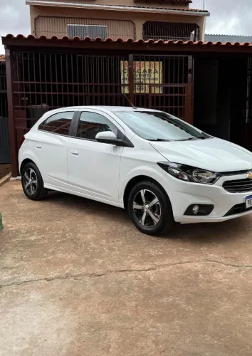 Chevrolet Onix Hatch LTZ 1.4 8V Flex Aut. 4P 2018