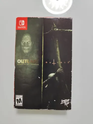 Outlast Completa Rara - Switch