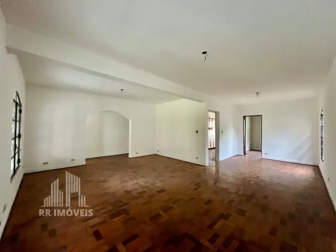 RR8326 Chácara 250m² JARDIM RANCHO ALEGRE - OPORTUNIDADE - 3 Dorms 4 Vagas - Santana de Pa