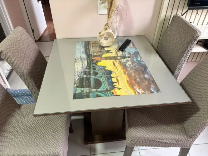 Mesa 4 cadeiras
