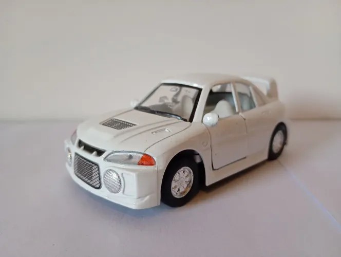 Kintoy - Miniatura Mitsubishi Lancer Evolution