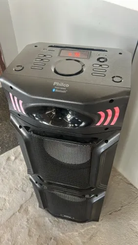 Vendo caixa de som nova 1.500 potência caixa grande completa