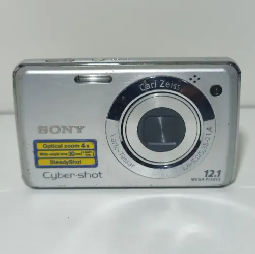 Câmera Digital Sony W210 12.1MP 4x Prata com Acessórios e Brinde