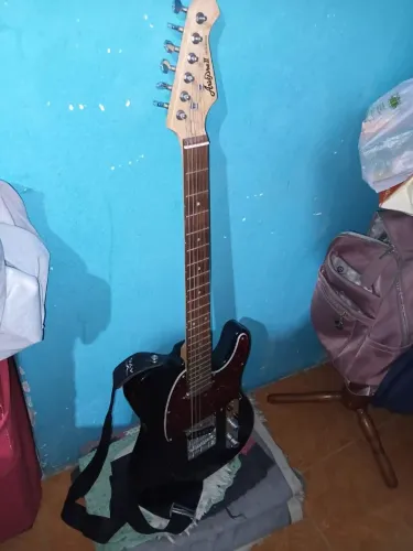 Kit Guitarra AriaPro II + Amplificador + Cabo Santo Angelo