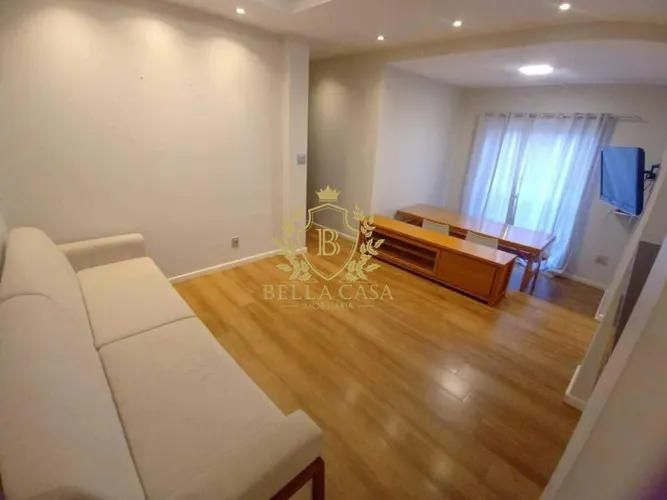 Apartamento para Locação com 2 Quartos e Dependência Praia do Forte, Cabo Frio/RJ