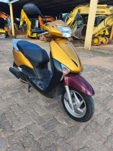Honda lead 110
