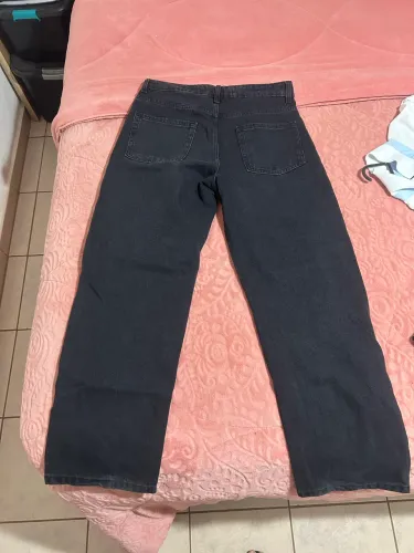 calça baggy masculina, tamanho 40 com ótimo caimento no corpo