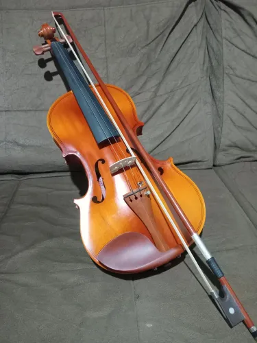 Violino Orquezz 4/4 Laminado Rajado Montagem Boxwood - Z-110B (Seminovo + Acessórios)