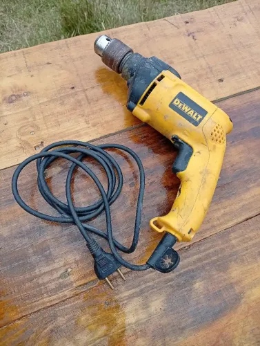 Furadeira Dewalt