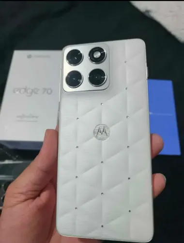 Moto Edge 70 512/12GB Crystal by Swarovski Novo