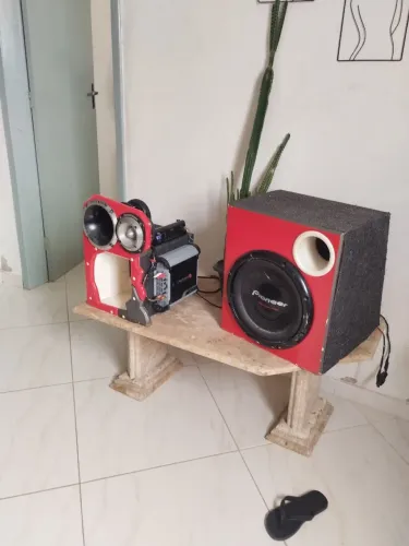 Som automotivo/4way