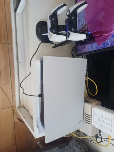 Vendo ps5 semi novo 