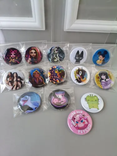 Bottons Broches vários personagens Verificar qual disponível